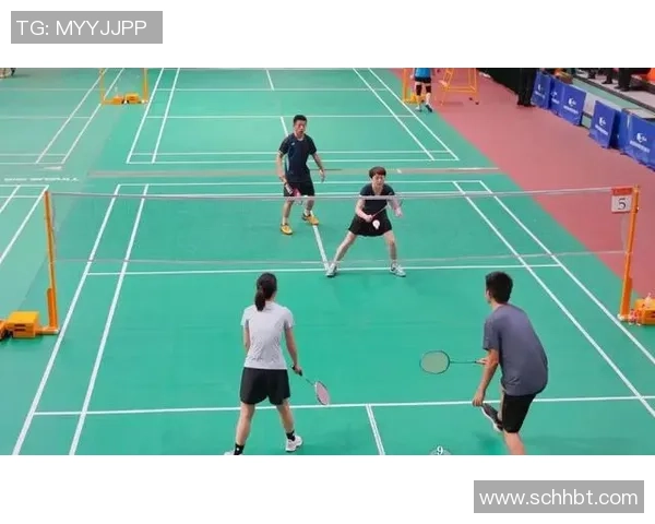 成都羽毛球队耐力训练揭秘聚焦运动员的坚持与突破